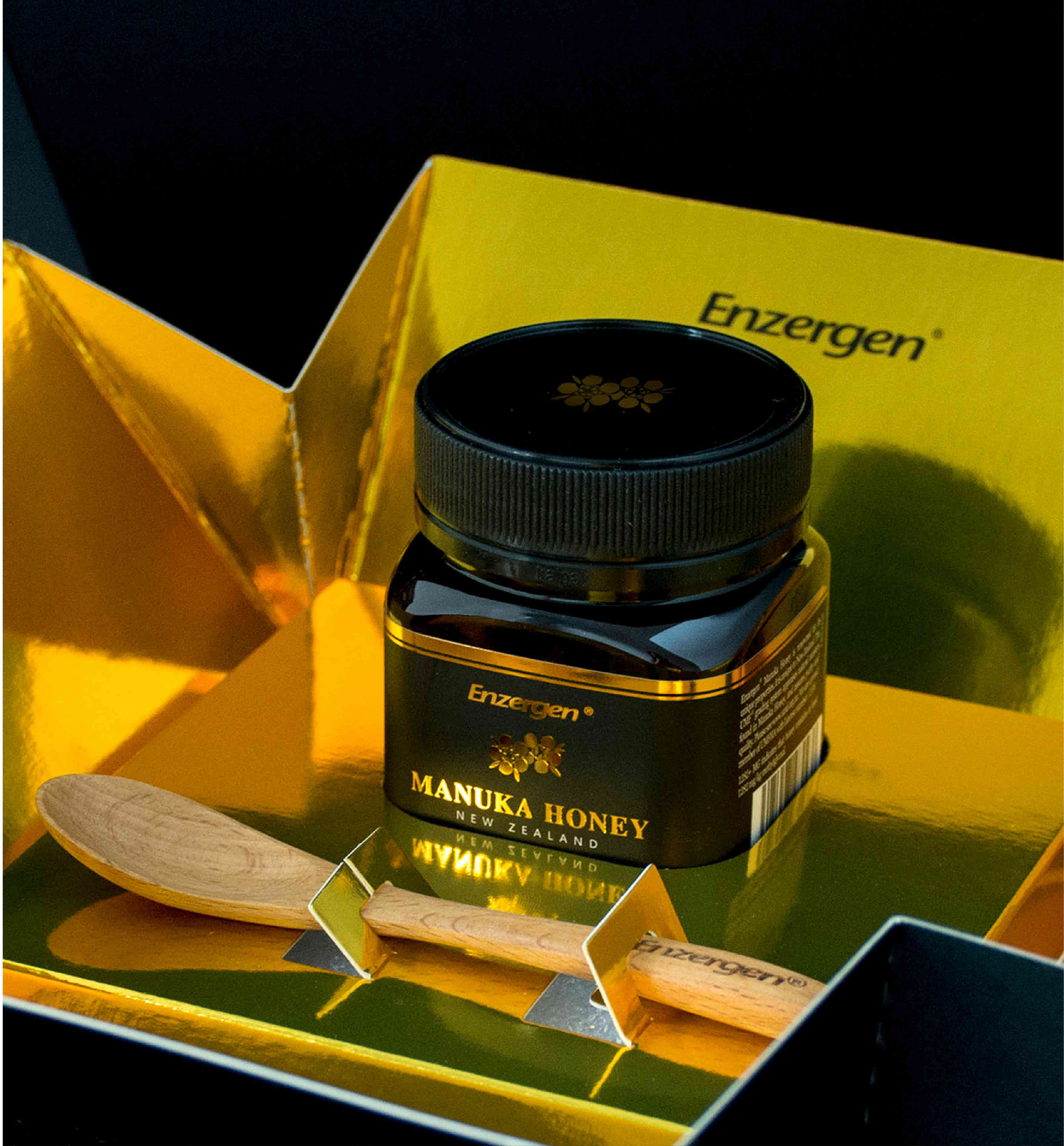 Product image of Manuka Honey UMF® 26+ from KiwiCorp – ultra-potent New Zealand honey for immune health.